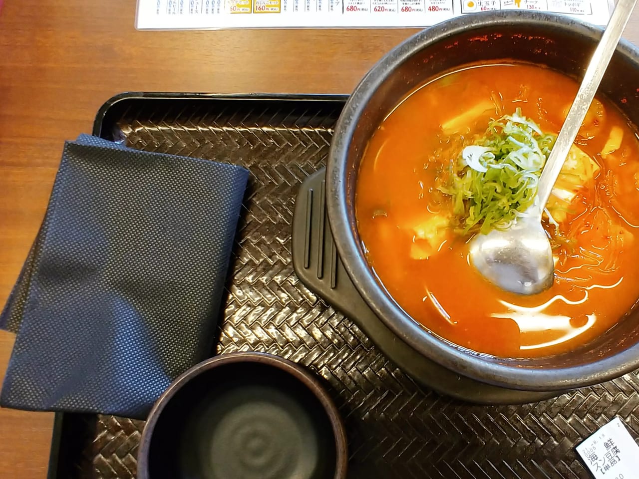 「韓丼」の海鮮スン豆腐