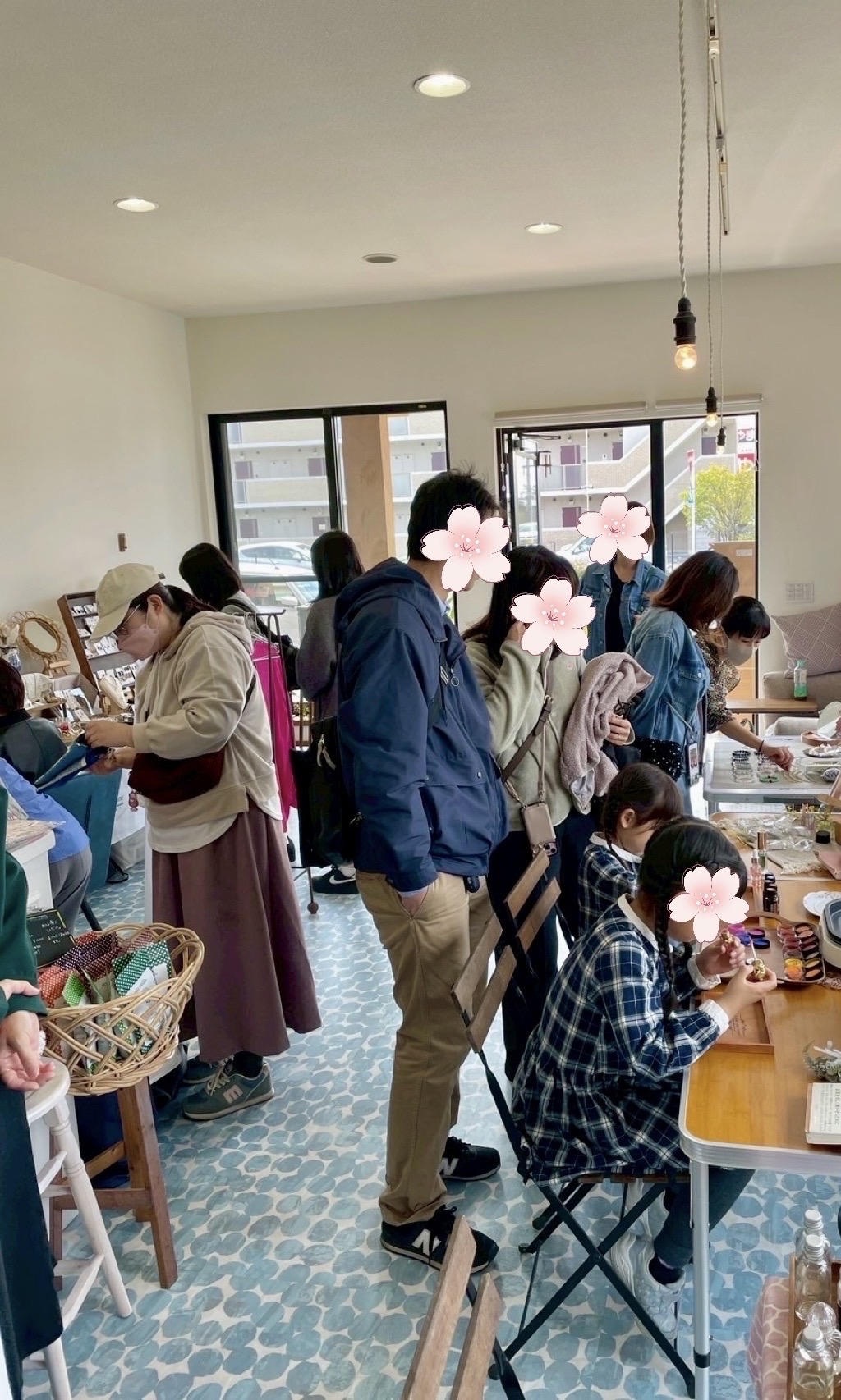 東岩槻 春のプチマルシェの様子