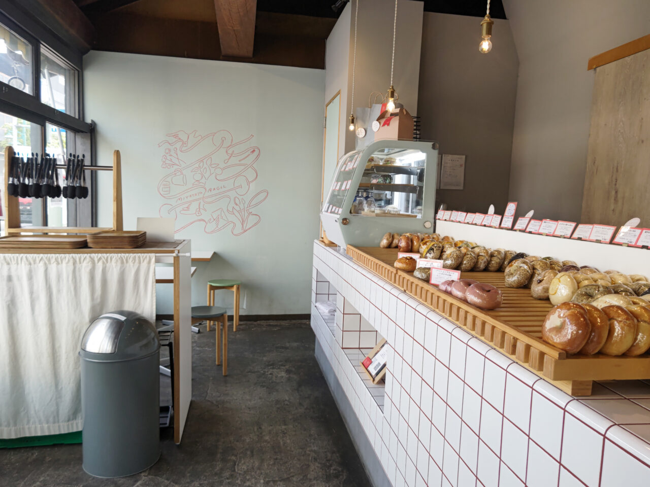 MIYATAYA BAGEL 店内の様子 2025年