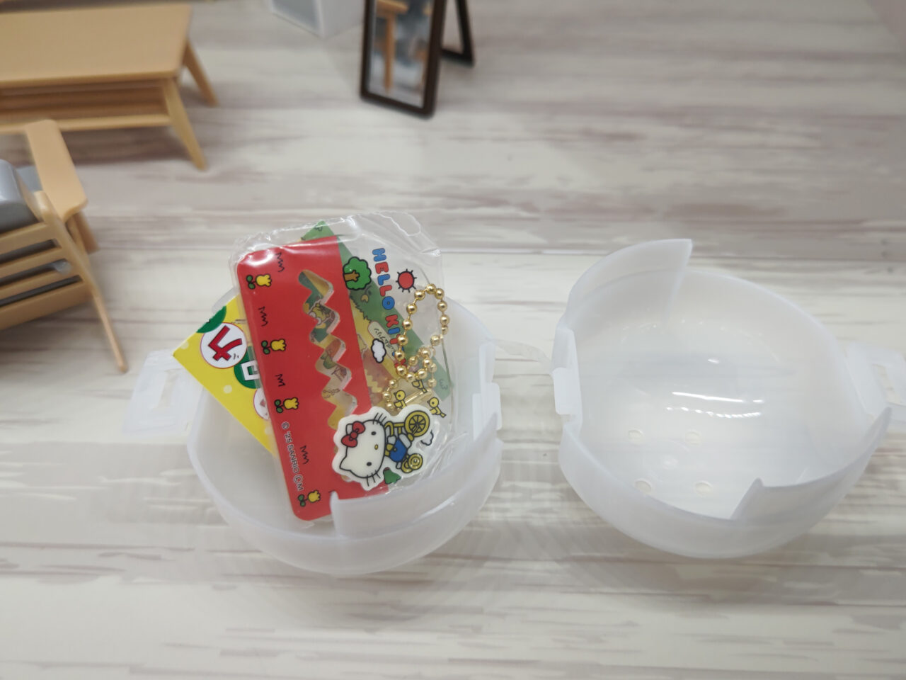 キティ おさんぽチャーム ガチャ