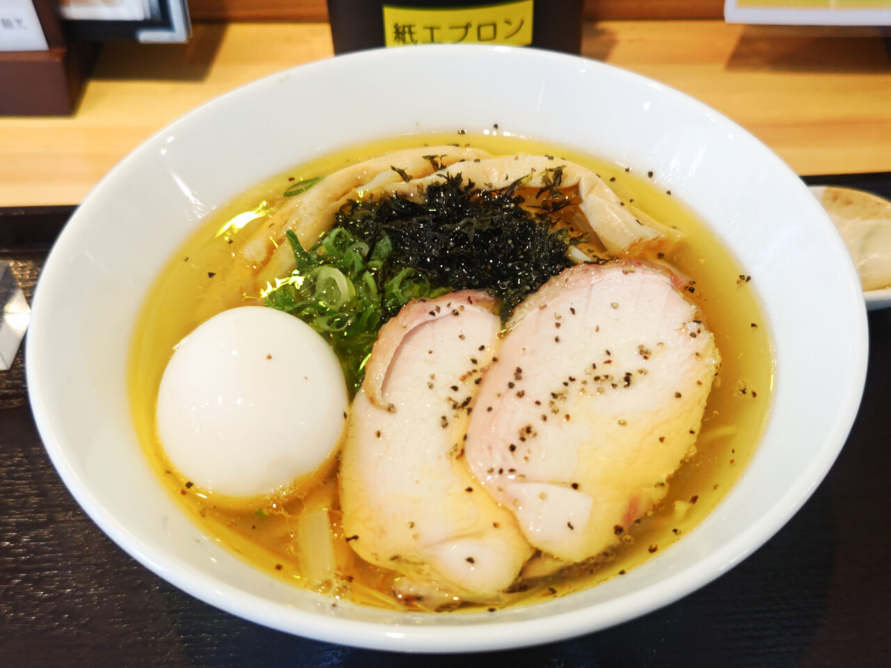 あっさり塩らーめん 猫ニ叉タビ