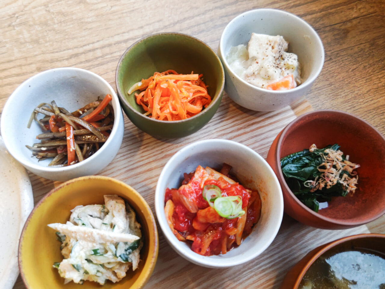 ごはん屋さん かのん 6種の小鉢