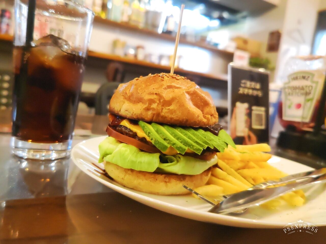 1009kitchen 岩槻 栄町通り商店街