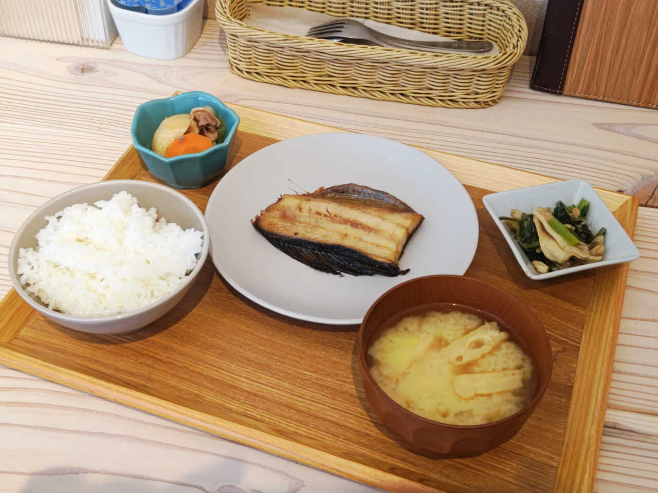 つむぎ食堂 ランチ