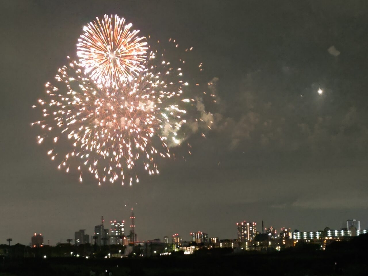 さいたま市花火大会 市民の森通り