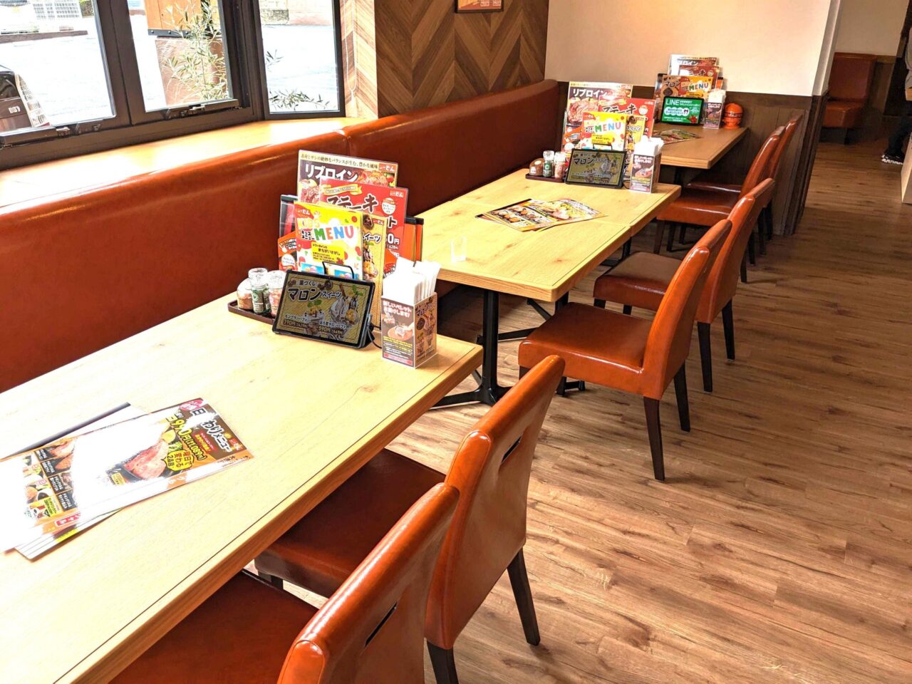 ステーキのどん 東大宮店 店内